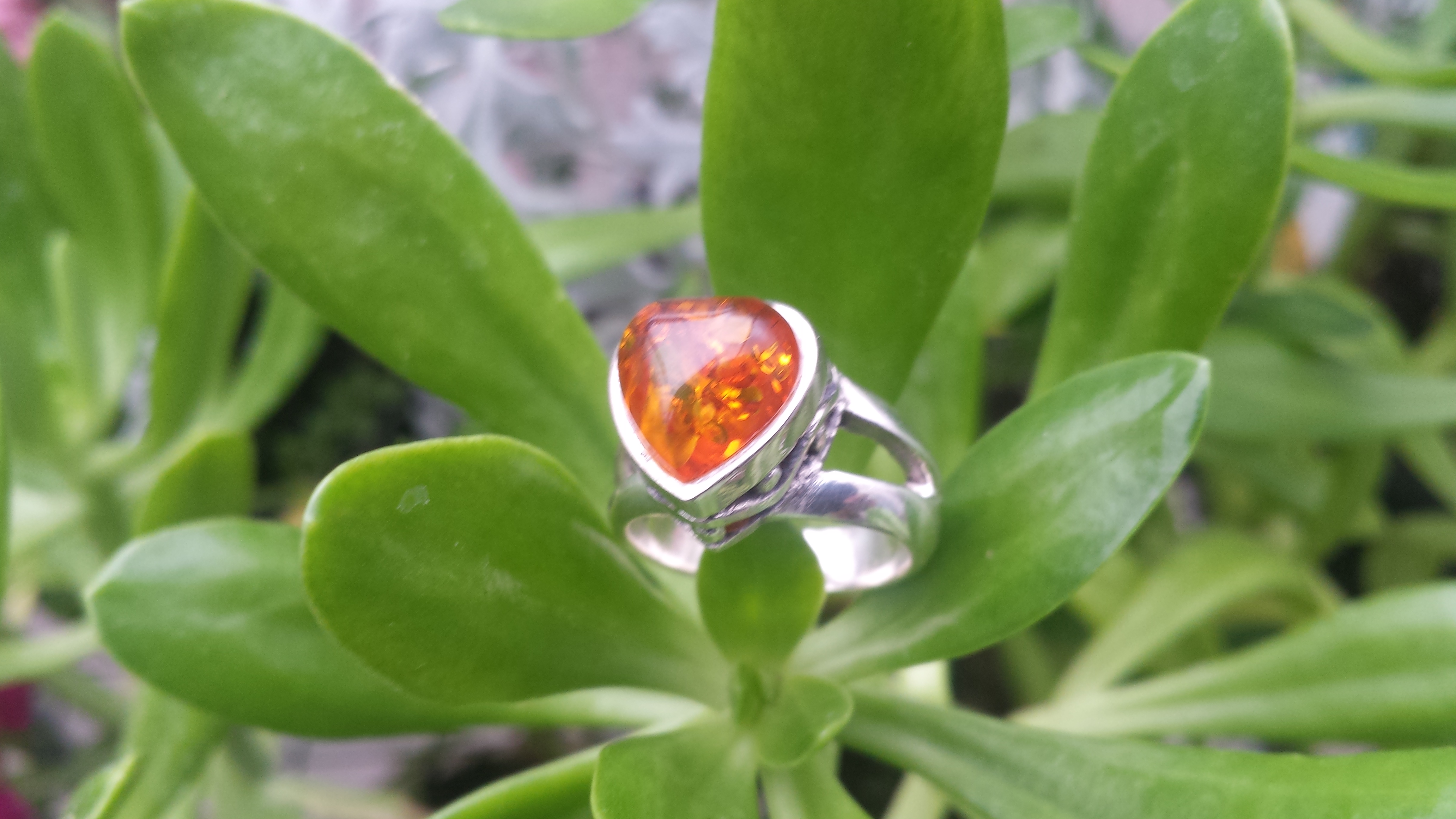 HEART AMBER RING WITH 925 STERLING SILVER .  6G